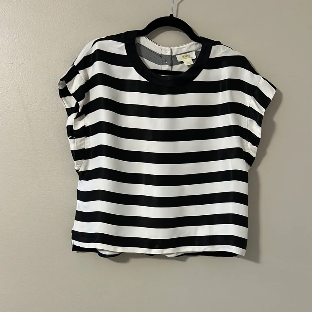 Anthropologie Maeve Batwing Button-Back Tee Top Black & White Striped Sz Small - Picture 3 of 9